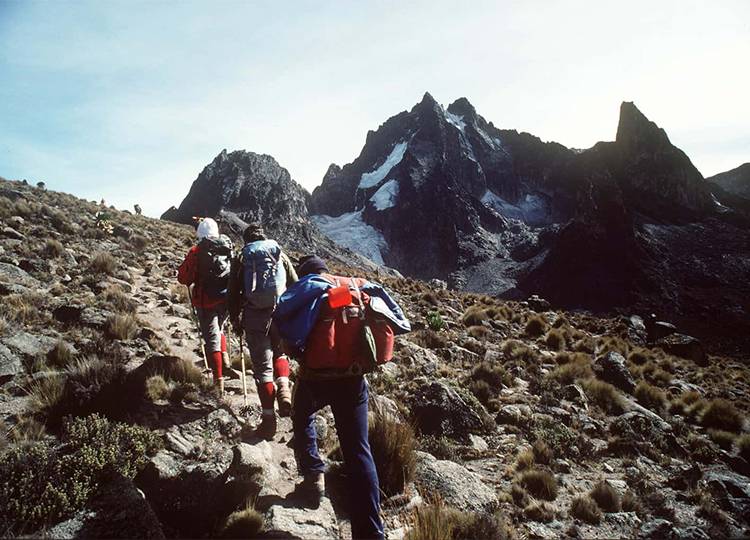 4-days-mount-kenya-climbing-naro-moru-sirimon-route